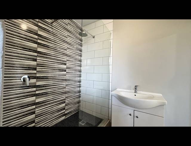 1.5 BEDROOM APARTMENT TO LET IN DURBAN CENTRAL